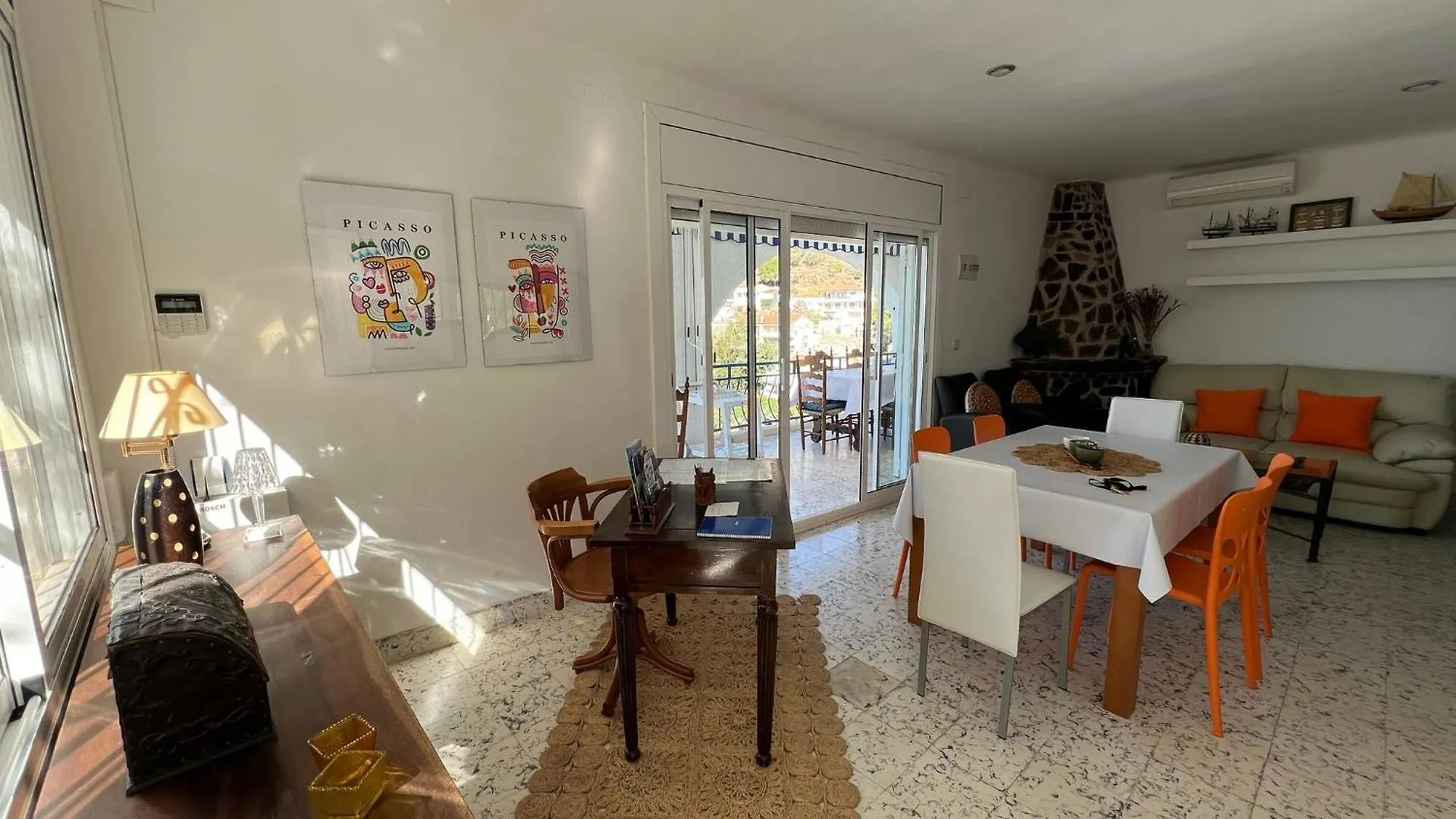 アパート ロザスApartamento Con Vistas Mar Y Parking Cerca De La Playaアパートメント