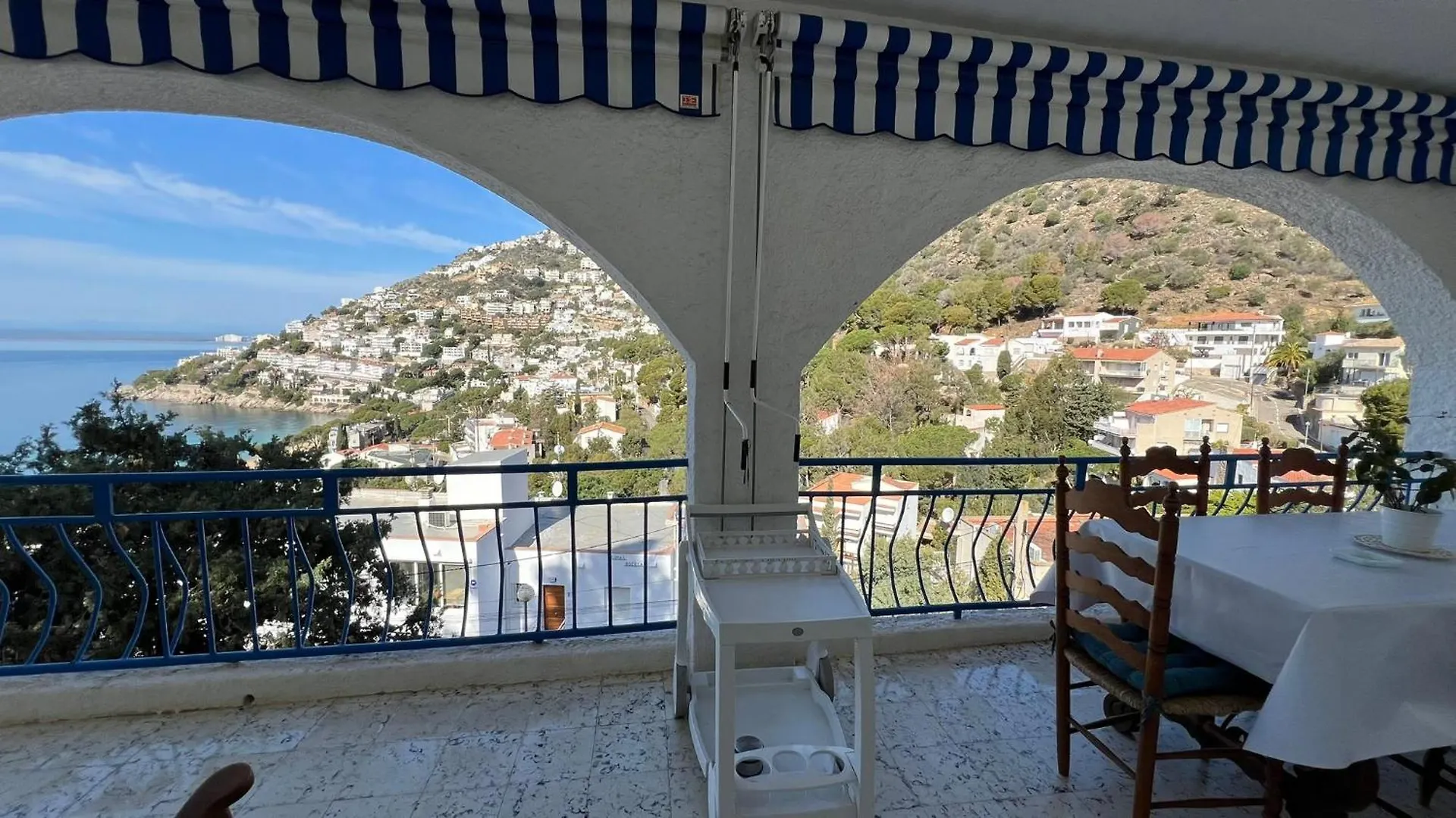 公寓 罗萨斯Apartamento Con Vistas Mar Y Parking Cerca De La Playa公寓